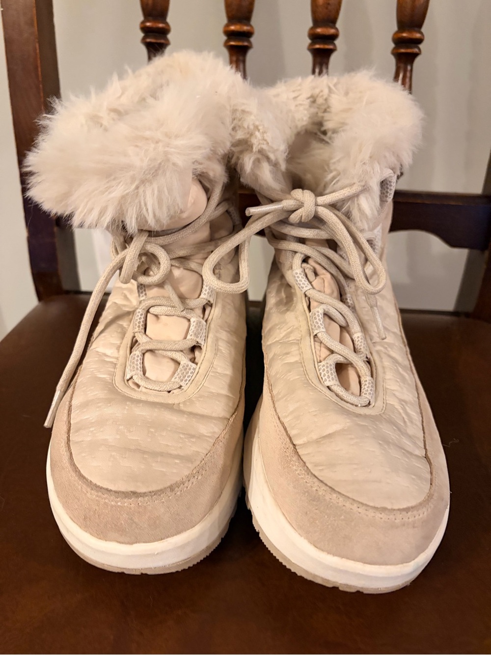 Columbia Women's Light Beige Faux-Fur Lace-Up Winter Boots